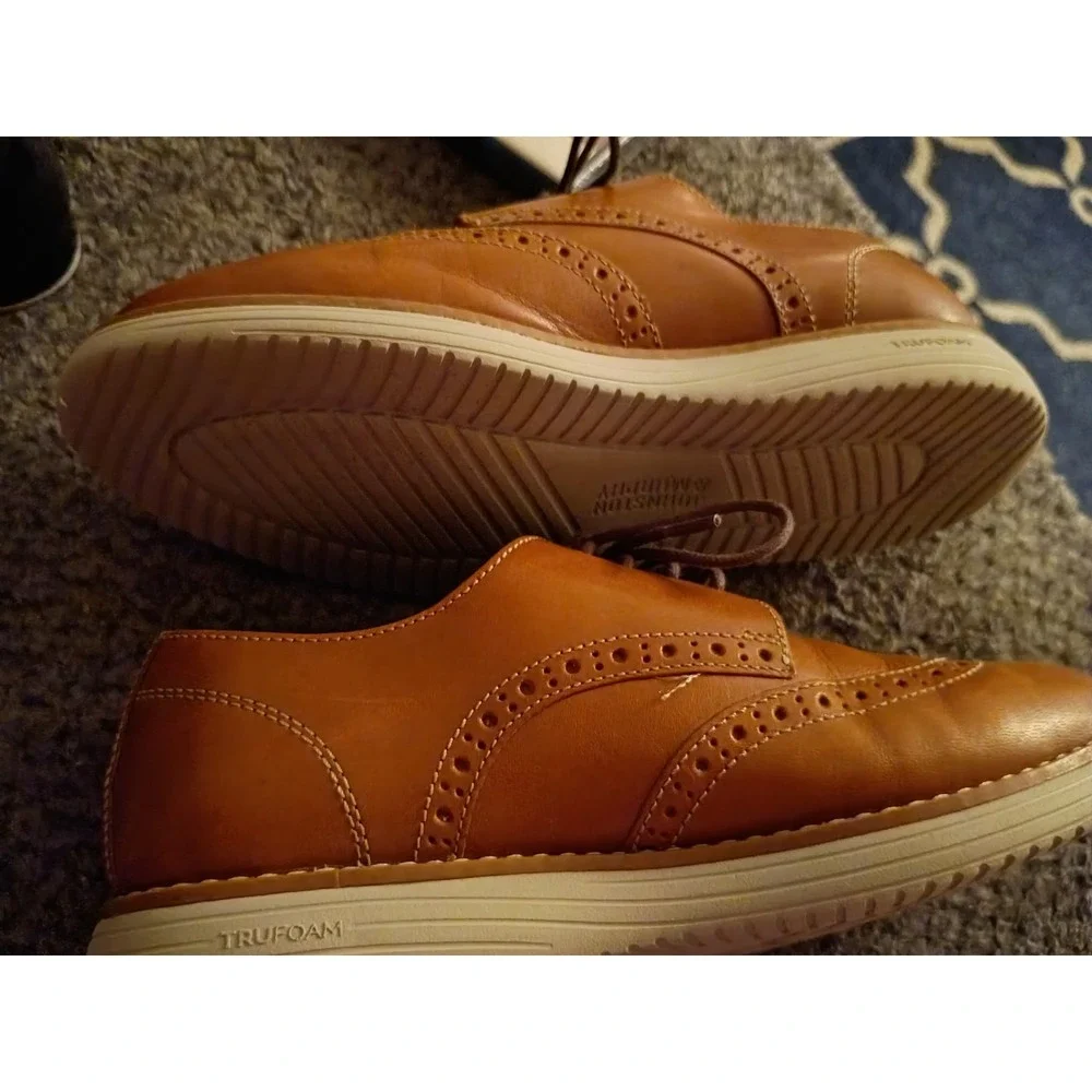 Good Used Condition Boys  Johnson And Murphy Size 2M Oxford Shoes